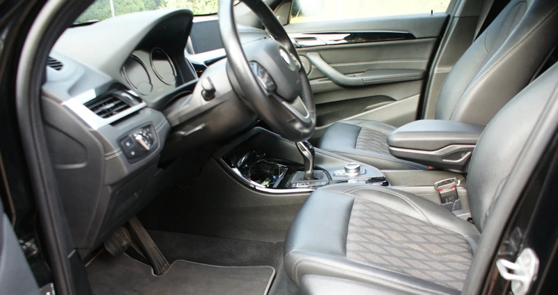 BMW X1 cena 129800 przebieg: 56000, rok produkcji 2020 z Warszawa małe 379
